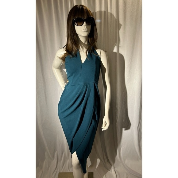 LuLu’s Cocktail Emerald Green Wrap Dress - Picture 2 of 3